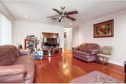 720 W 108th Street, Los Angeles, CA 90044 - Photo 35