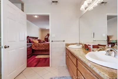 720 W 108th Street, Los Angeles, CA 90044 - Photo 45