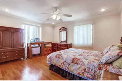 720 W 108th Street, Los Angeles, CA 90044 - Photo 47
