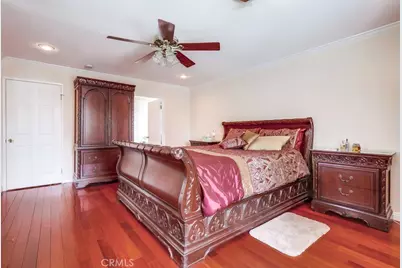 720 W 108th Street, Los Angeles, CA 90044 - Photo 37