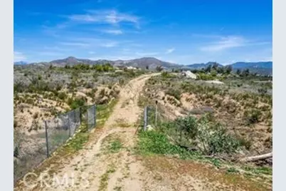 40120 Perryman Lane, Hemet, CA 92544 - Photo 1