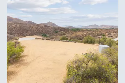 23900 Fellows Way, Perris, CA 92570 - Photo 47