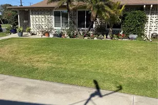 1540 Northwood Rd 11-270L, Seal Beach, CA 90740 - Photo 3