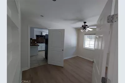 2542 N Pacific Avenue, Santa Ana, CA 92706 - Photo 13