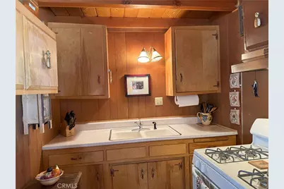 936 Pinon Lane, Big Bear City, CA 92314 - Photo 19