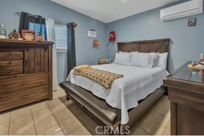 11609 208th Street, Lakewood, CA 90715 - Photo 19