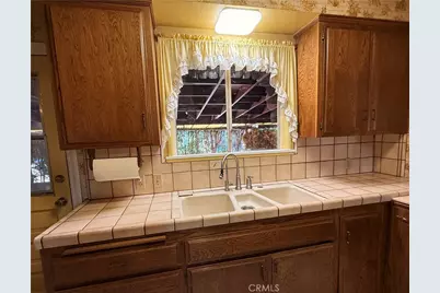 9929 Saticoy Street, Burbank, CA 91504 - Photo 9