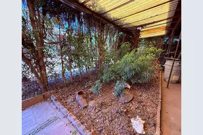 9929 Saticoy Street, Burbank, CA 91504 - Photo 21