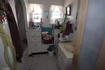 6072 Myrtle Avenue, Long Beach, CA 90805 - Photo 7