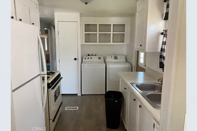 37 Elm Via, Anaheim, CA 92801 - Photo 9