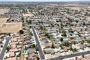 16850 Hidden Creek Dr, Victorville, CA 92395 - Photo 19