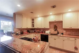 952 N Gaffey Pl, San Pedro, CA 90731 - Photo 13