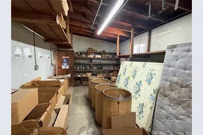 1727 E 42nd Street, Los Angeles, CA 90058 - Photo 13