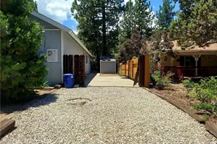 411 E Fairway Blvd, Big Bear City, CA 92314 - Photo 5