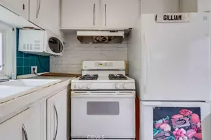 18 Cottonwood Ln, Seal Beach, CA 90720 - Photo 21