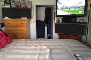 241 L St, Bakersfield, CA 93304 - Photo 5