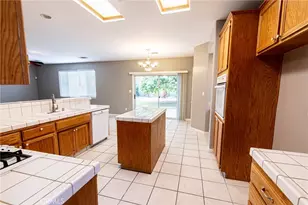 803 Mountain Park Dr, Bakersfield, CA 93311 - Photo 5