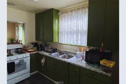 1017 S Chester Avenue, Compton, CA 90221 - Photo 9