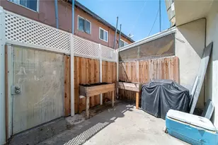 1260 E 4th St, Long Beach, CA 90802 - Photo 29