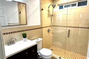 1237 E 6th St, Long Beach, CA 90802 - Photo 9