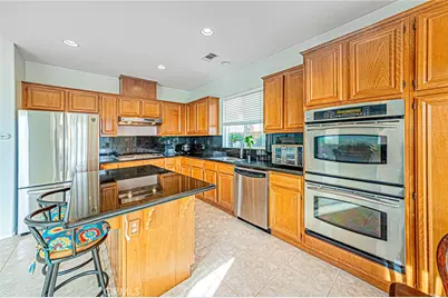 30160 Holmby Court, Castaic, CA 91384 - Photo 9