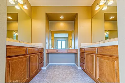 30160 Holmby Court, Castaic, CA 91384 - Photo 25