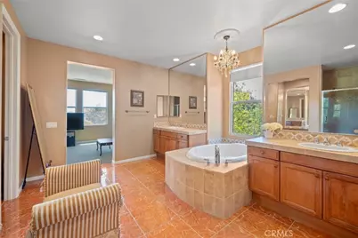 24274 Palo Verde Drive, Valencia, CA 91354 - Photo 27