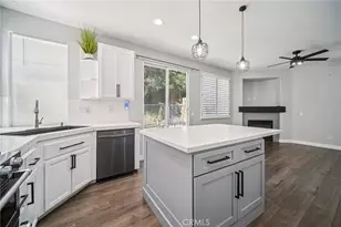 27740 Elkwood Ln, Castaic, CA 91384 - Photo 5