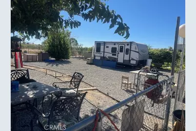 13395 Driftwood Drive, Victorville, CA 92395 - Photo 11