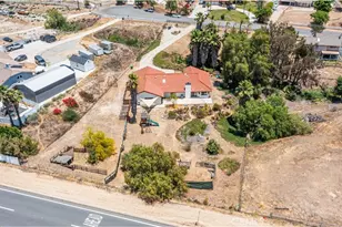 18085 Golden Leaf Ln, Woodcrest, CA 92504 - Photo 33