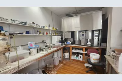 10421 Magnolia Avenue S #201, Anaheim, CA 92804 - Photo 7