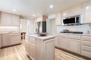 143 Roycroft Ave, Long Beach, CA 90803 - Photo 17