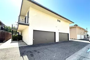 16052 Waikiki Ln, Huntington Beach, CA 92649 - Photo 7