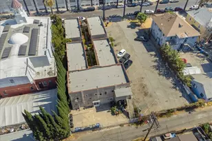 424 E 20th St, Los Angeles, CA 90011 - Photo 5