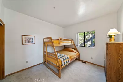 24510 Altdorf Drive, Crestline, CA 92325 - Photo 23