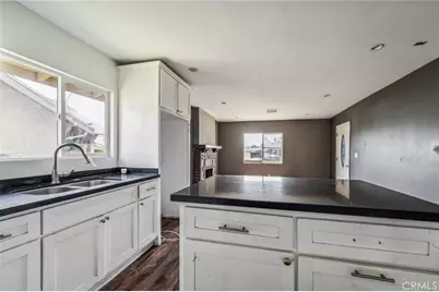 1827 W 51st Street, Los Angeles, CA 90062 - Photo 9