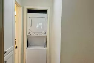 1055 Orizaba Ave, Long Beach, CA 90804 - Photo 7