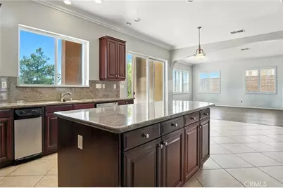 18338 Lakepointe Drive, Riverside, CA 92503 - Photo 21