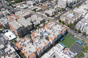 620 S Gramercy Pl, Los Angeles, CA 90005 - Photo 41