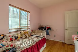 8632 S Fir Ave, Los Angeles, CA 90002 - Photo 11