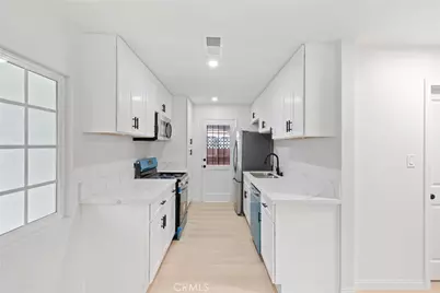 5847 Meadowbrook Lane, Riverside, CA 92504 - Photo 13