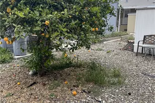 13 Palm Via, Anaheim, CA 92801 - Photo 15