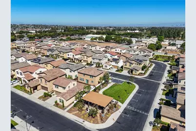 825 Sweetbay Lane, Los Angeles, CA 90059 - Photo 43