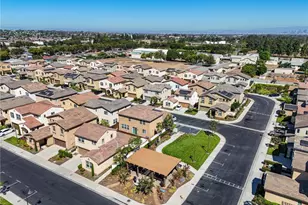 825 Sweetbay Ln, Los Angeles, CA 90059 - Photo 43