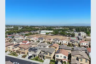 825 Sweetbay Lane, Los Angeles, CA 90059 - Photo 37