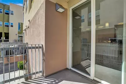 302 E 19th Street #7, Long Beach, CA 90806 - Photo 13