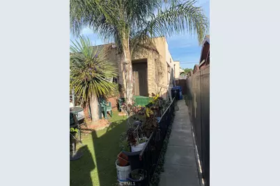 1159 W 54th Street, Los Angeles, CA 90037 - Photo 3