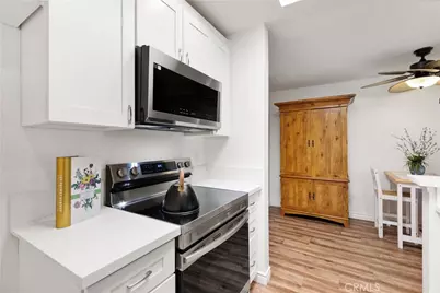 4260 Via Arbolada #304, Los Angeles, CA 90042 - Photo 7