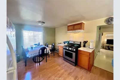 933 S La Verne Avenue, East Los Angeles, CA 90022 - Photo 11