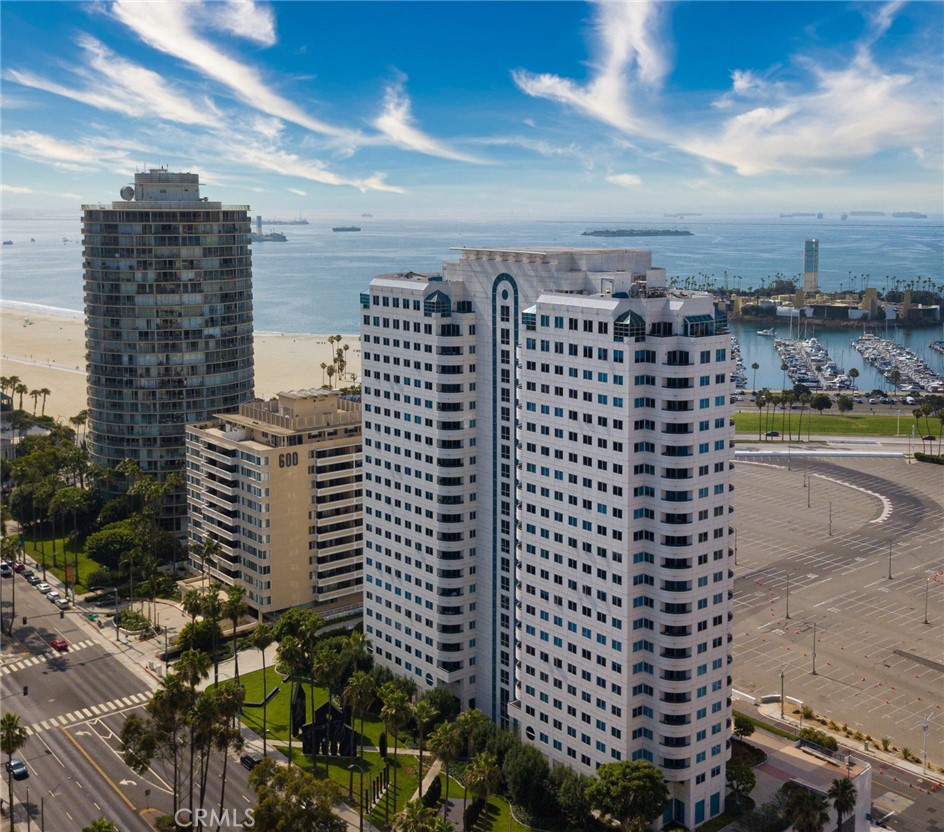 525 E Seaside Way